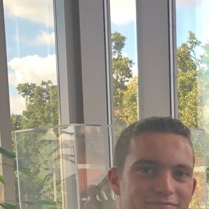 Meet your Posher, Cody