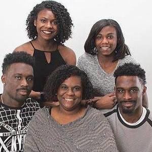 Meet your Posher, Joy