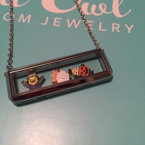 Silver Bar Customizable Locket - Picture 5 of 8