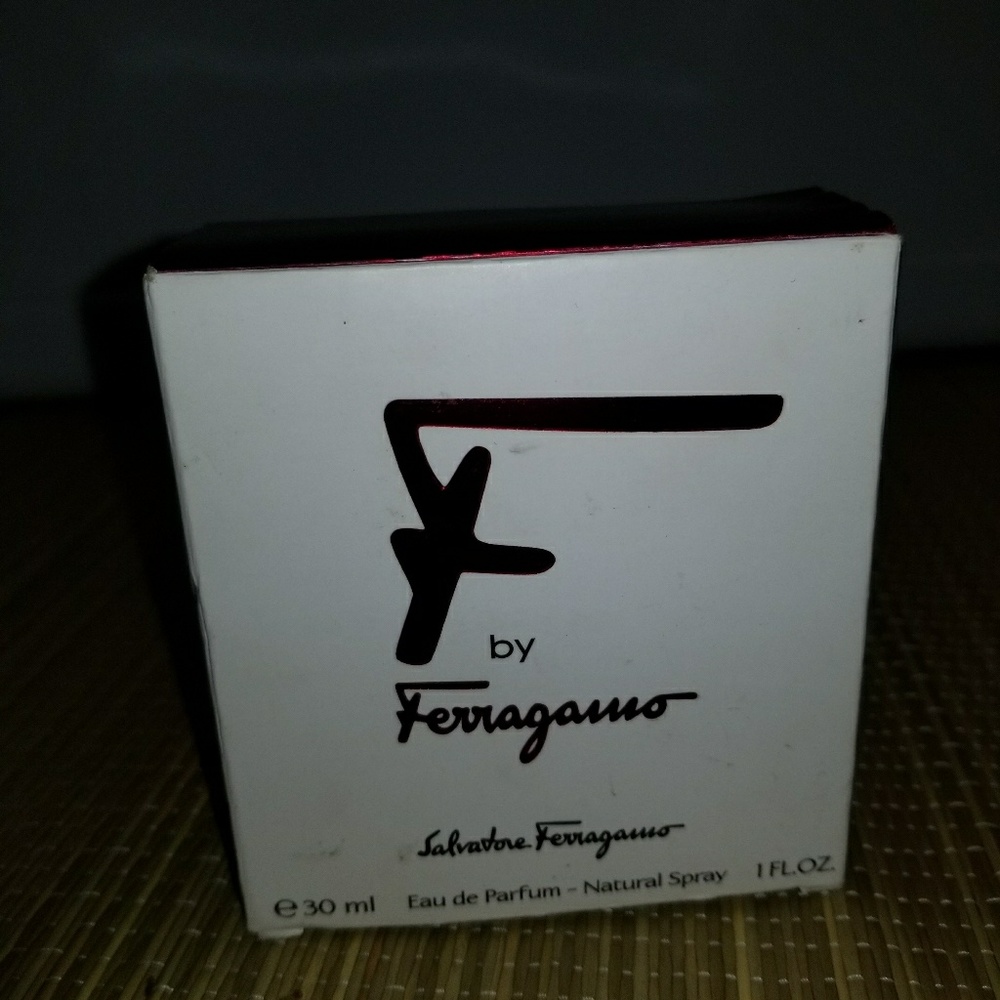 Men's perfume