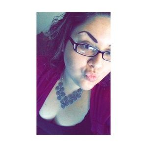 Meet your Posher, Gabriela