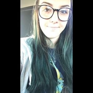 Meet your Posher, Adina