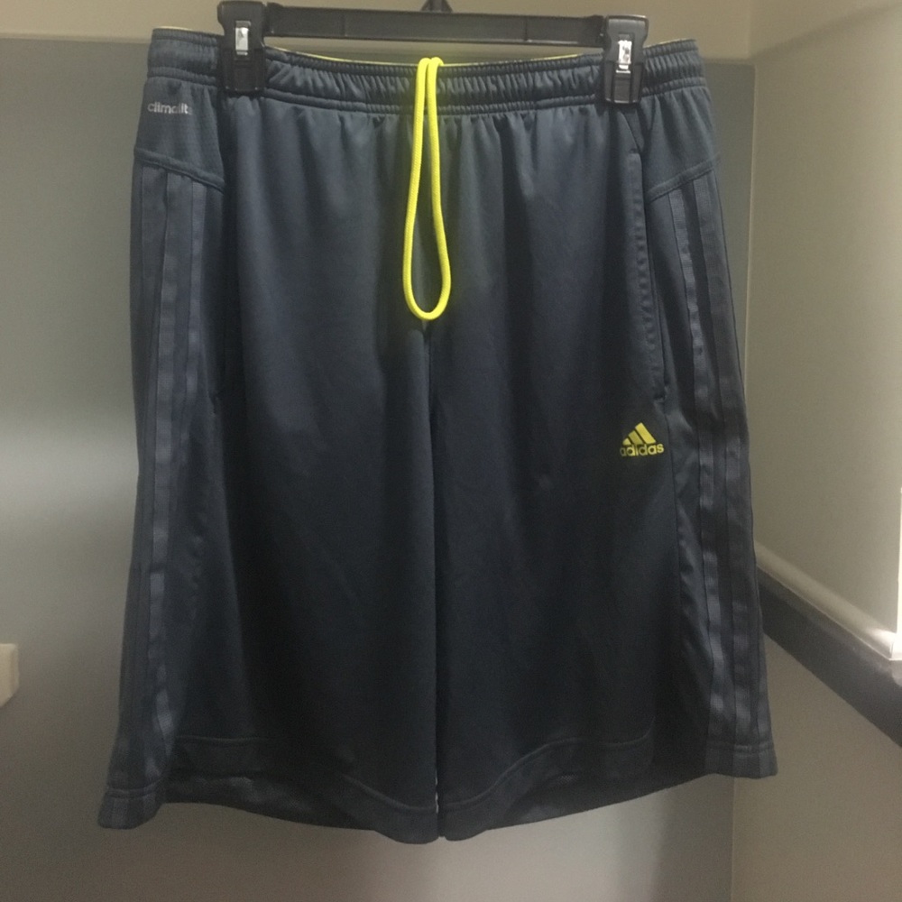 Men’s Adidas Climalite Shorts/ M