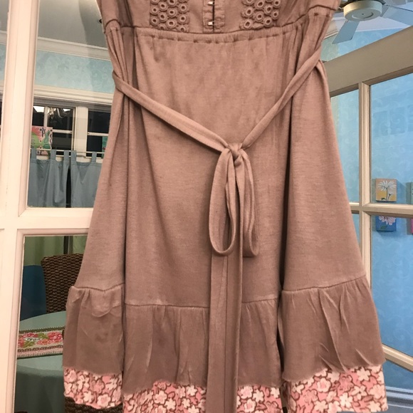 Decree brown strapless top w ruffled pink bottom - Picture 1 of 3