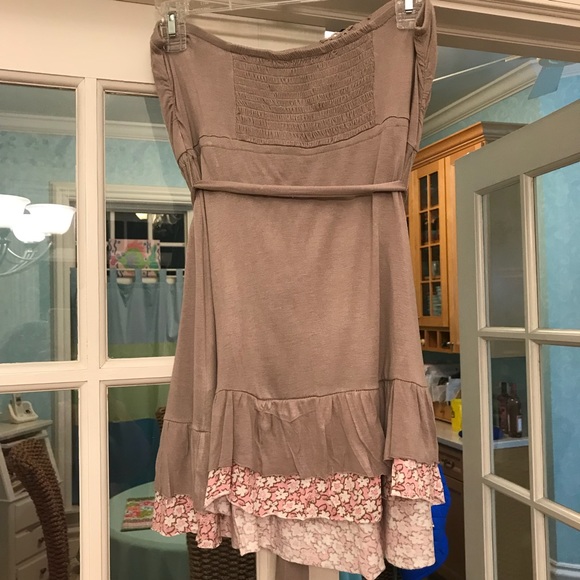 Decree brown strapless top w ruffled pink bottom - Picture 2 of 3