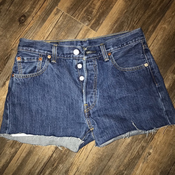Levi jean shorts - Picture 4 of 6