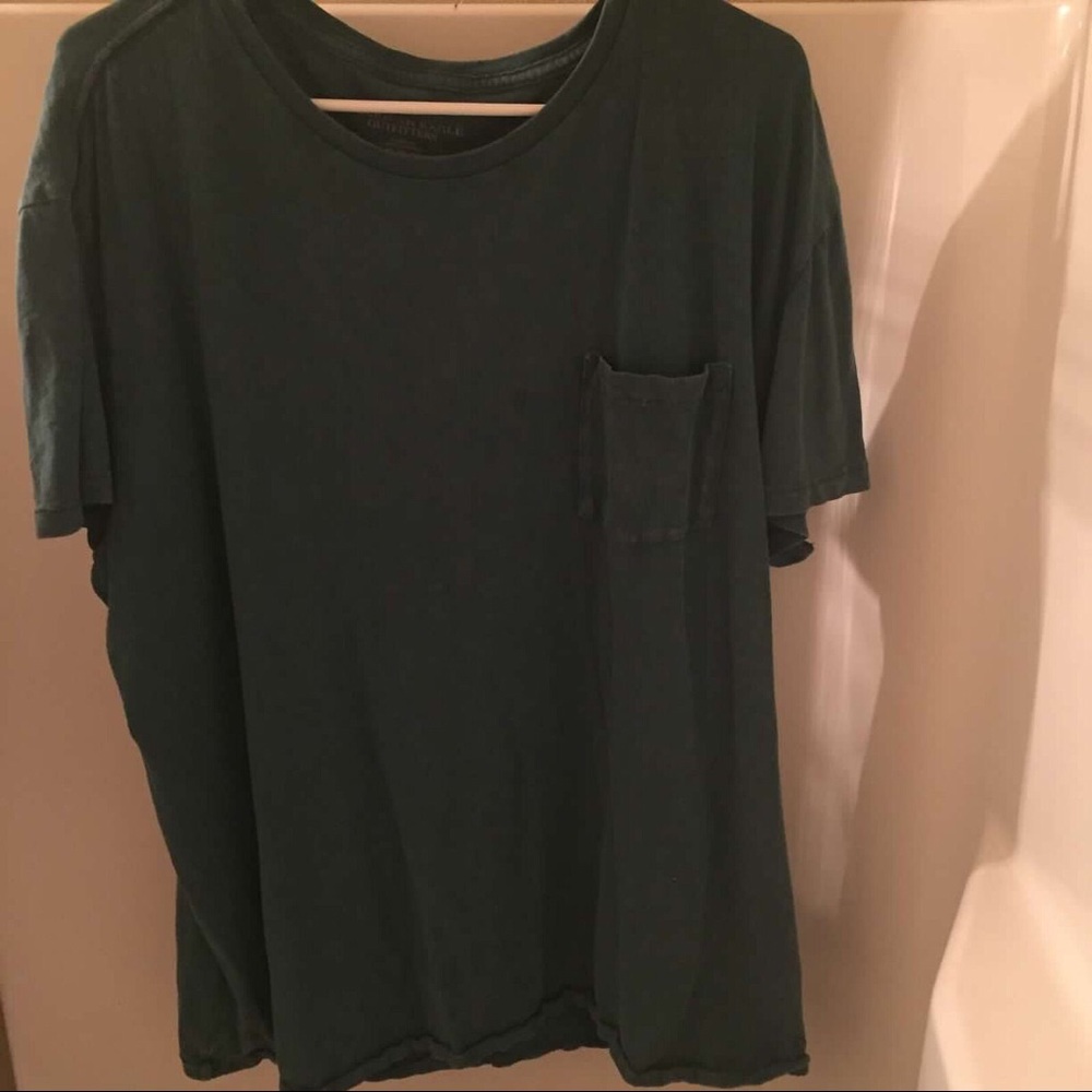American Eagle Tshirt