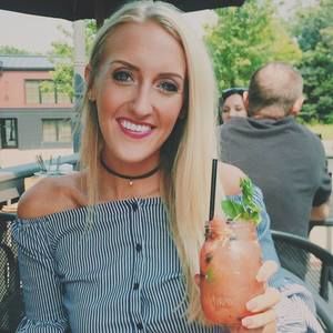 Meet your Posher, Amanda