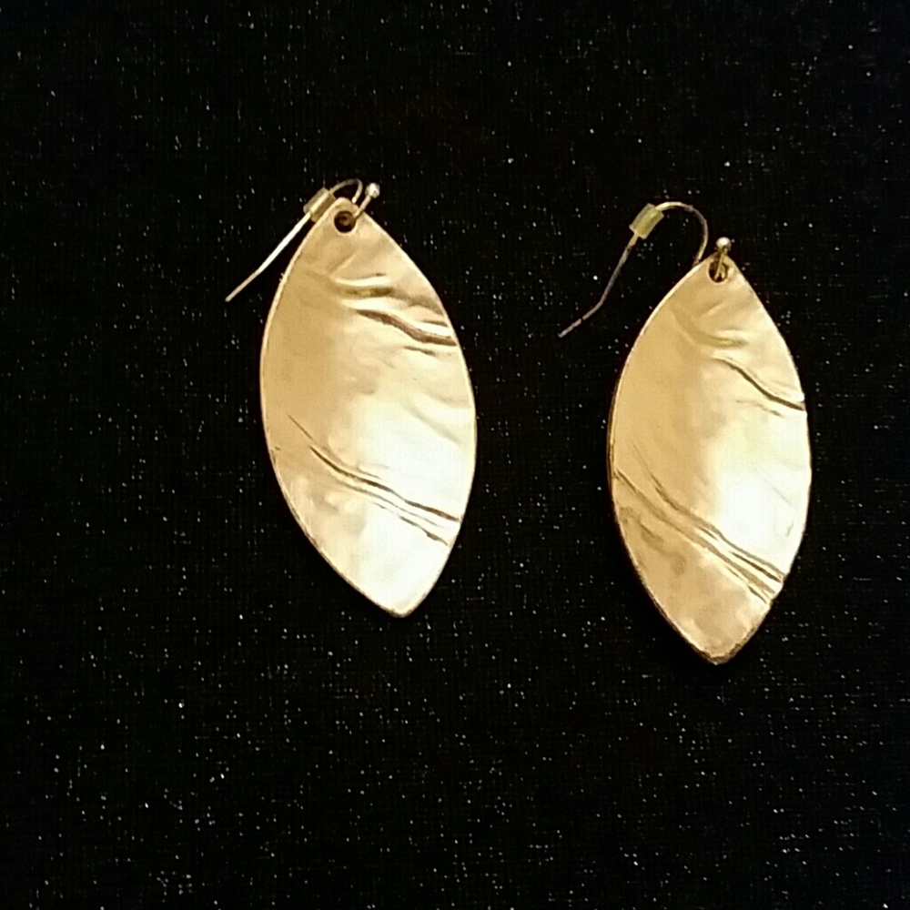 Leaf earrings