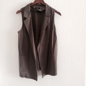 Long Army Green Vest with Pockets size Medium