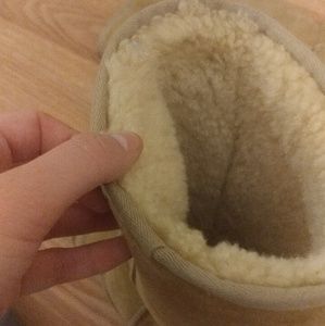 Uggs size 7. In decent condition.