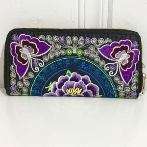 NWOT😍😘BEAUTIFUL CHINESE EMBROIDERY WALLET/CLUTCH
