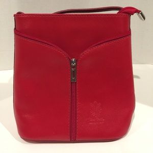 New Vera Pelle 💯 % genuine leather shoulder bag