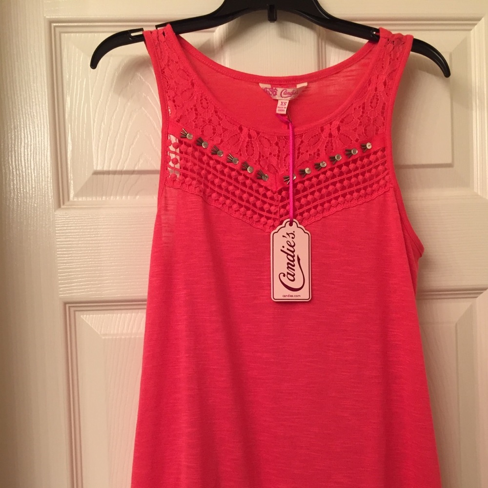 NWT Sequin detail hi-lo tank