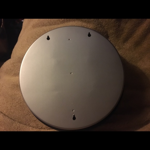 Clock with a Secret Compartment - Picture 3 of 3