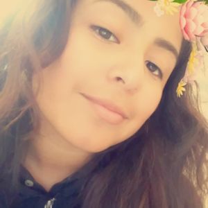 Meet your Posher, Daniela