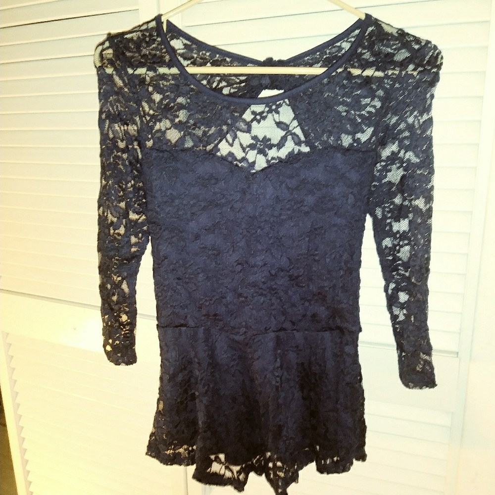 Lace navy blue top