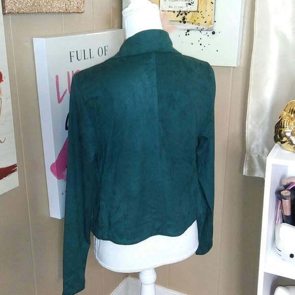 Romeo & Juliet Couture Asymmetrical Jacket - Picture 5 of 7