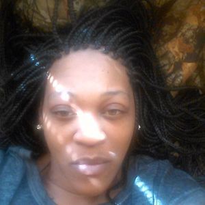 Meet your Posher, Tineka