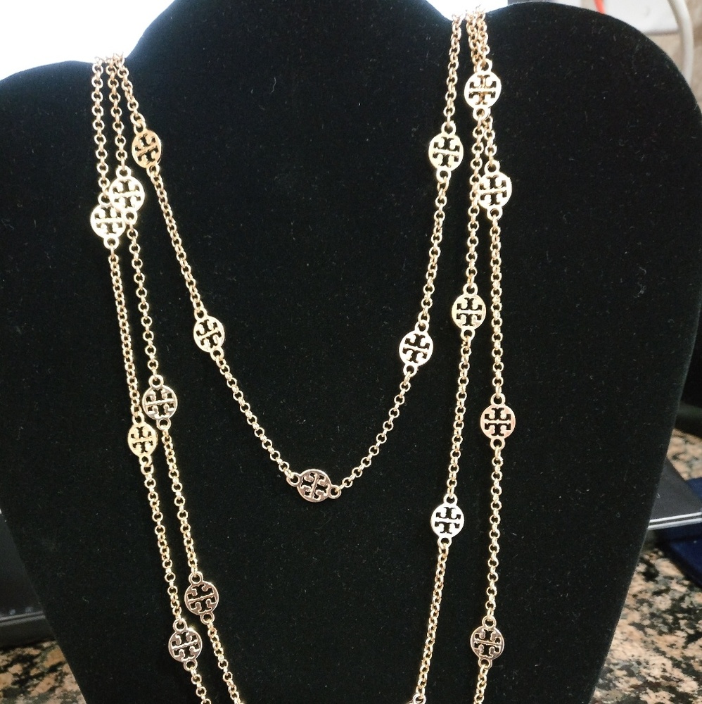 Tory Burch 3 Strand Logo Necklace✨LAST ONE✨ - Picture 7 of 8