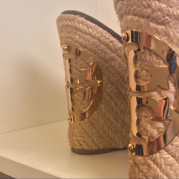 ❌❌SOLD❌❌Tory Burch Wedge - Picture 3 of 6
