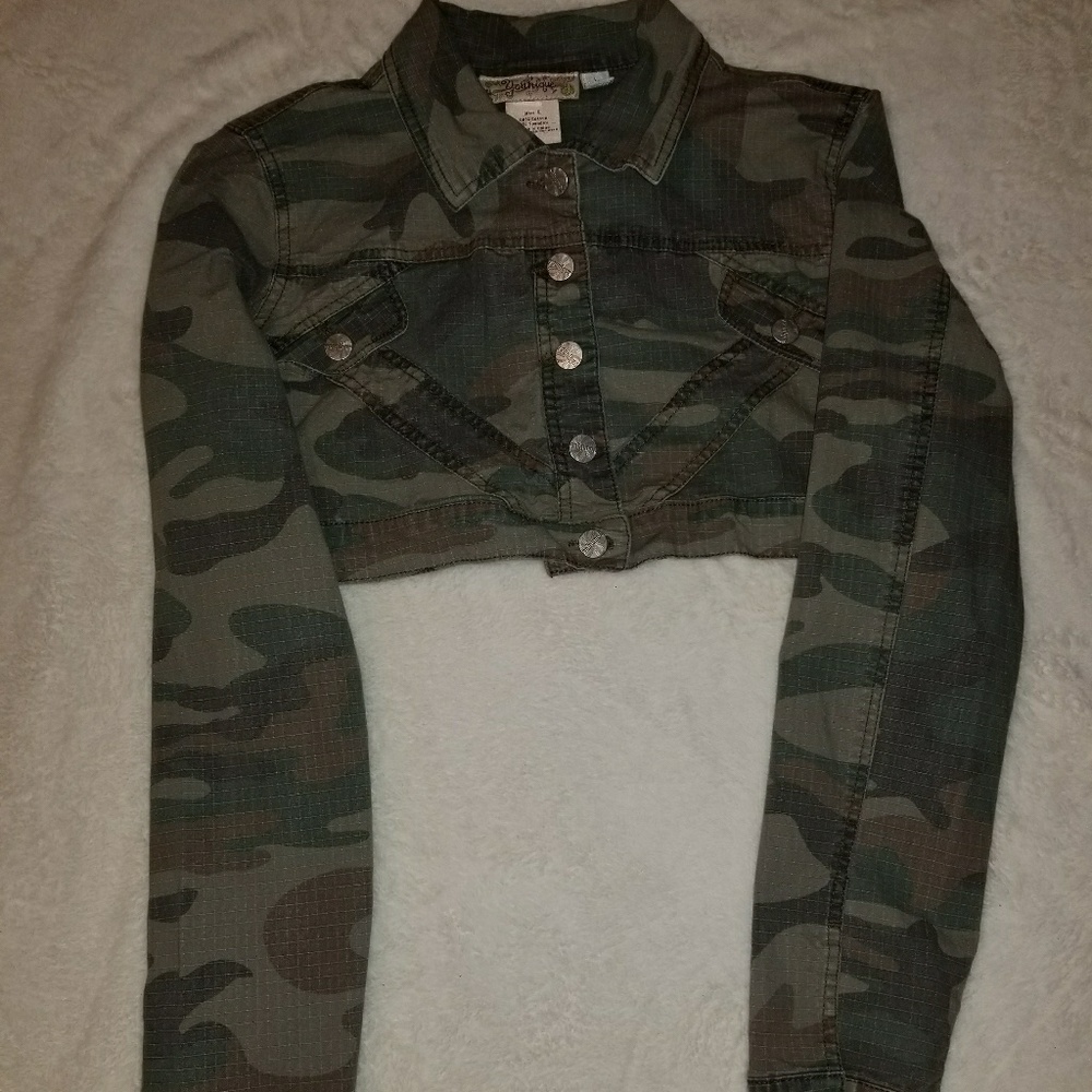 Camo crop top jacket
