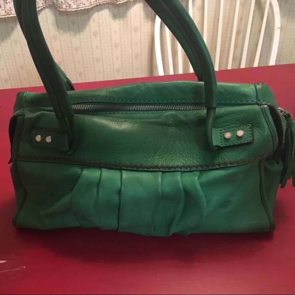 Adorable Kelly green Sigrid Olsen leather purse - Picture 4 of 8