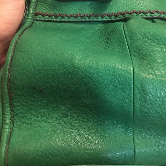 Adorable Kelly green Sigrid Olsen leather purse - Picture 6 of 8
