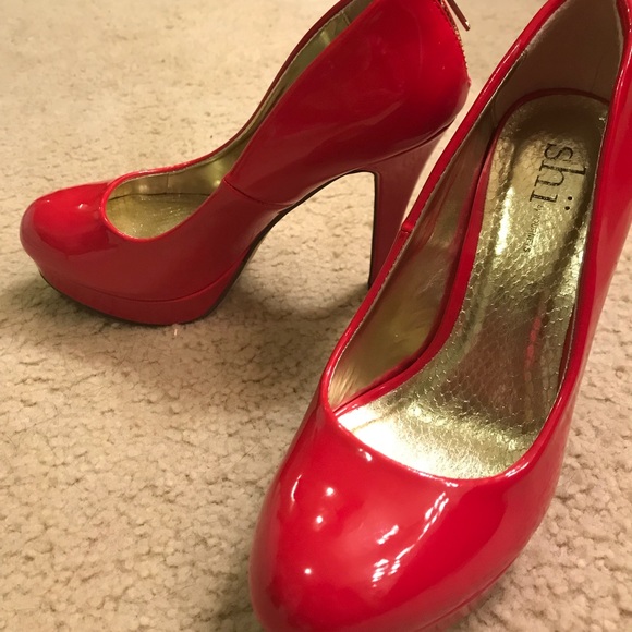 Patent leather Red heels - Picture 1 of 2