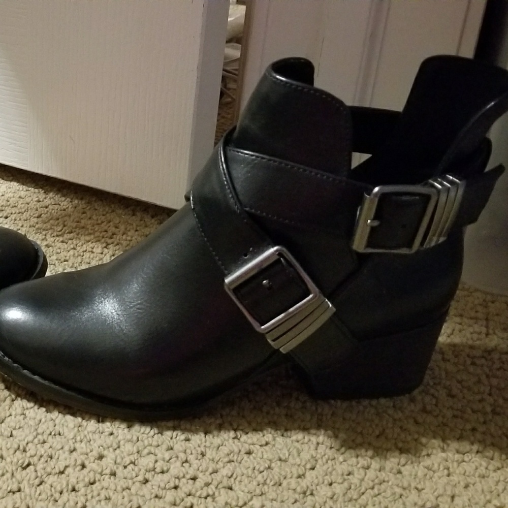 Ankle boots