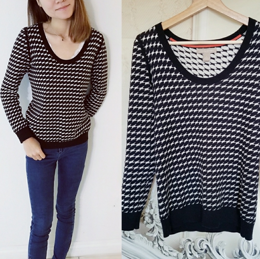 Banana Republic Crew Neck Black White Sweater