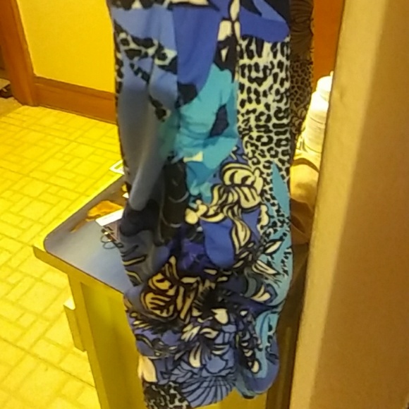 Top - Picture 3 of 4