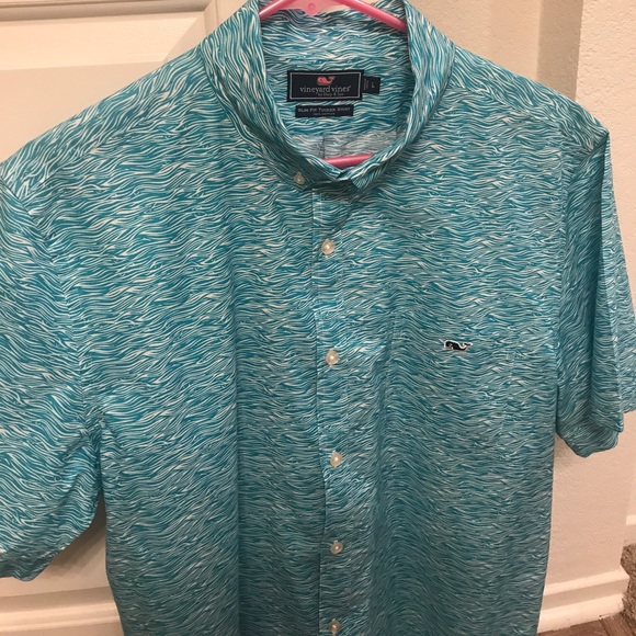 Vineyard Vines Other - Vineyard vines short sleeve button up