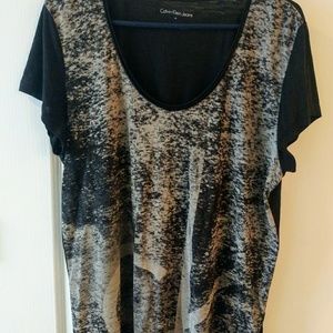 Calvin Klein monogram logo top