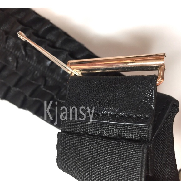 HOLD- ALISON’S Screen Worn Black Belt - Picture 3 of 6