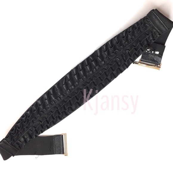 HOLD- ALISON’S Screen Worn Black Belt - Picture 6 of 6