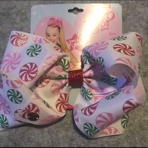 JoJo Siwa Christmas Bow