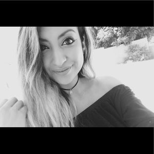 Meet your Posher, Adriana