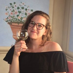 Meet your Posher, Ellie