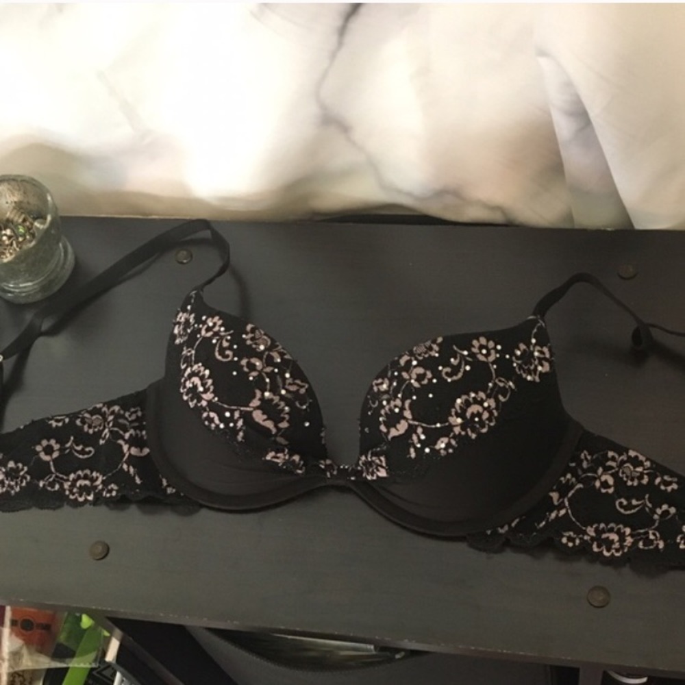 Victoria’s Secret bra