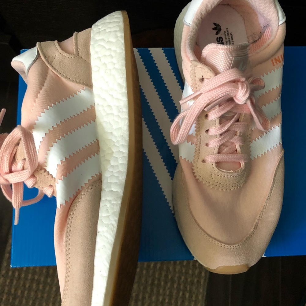 Adidas Iniki Womens 6.5 - Picture 3 of 8