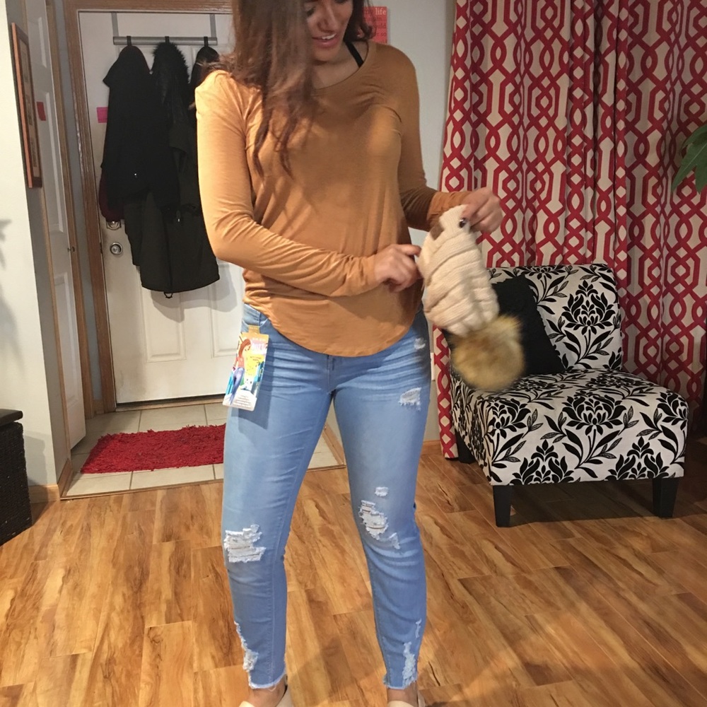 Very soft layering top
