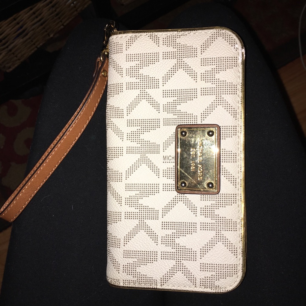 Michael Kors wallet