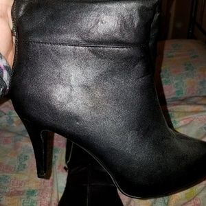 Black boots heel