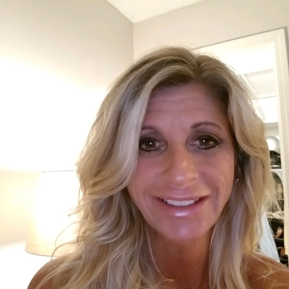 Meet your Posher, Dori