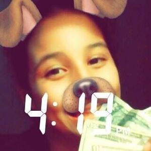 Meet your Posher, Denise