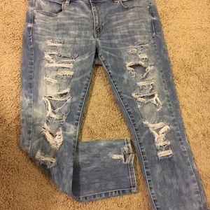 AEO Denim: Distressed Ankle Jeggings 👖