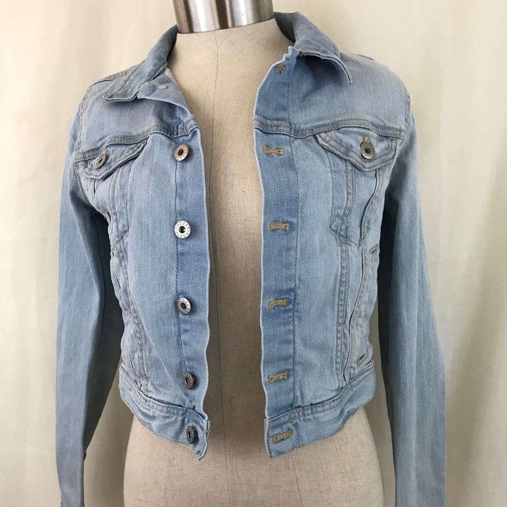 H&M Divided Women's cropped Denim jacket size 6