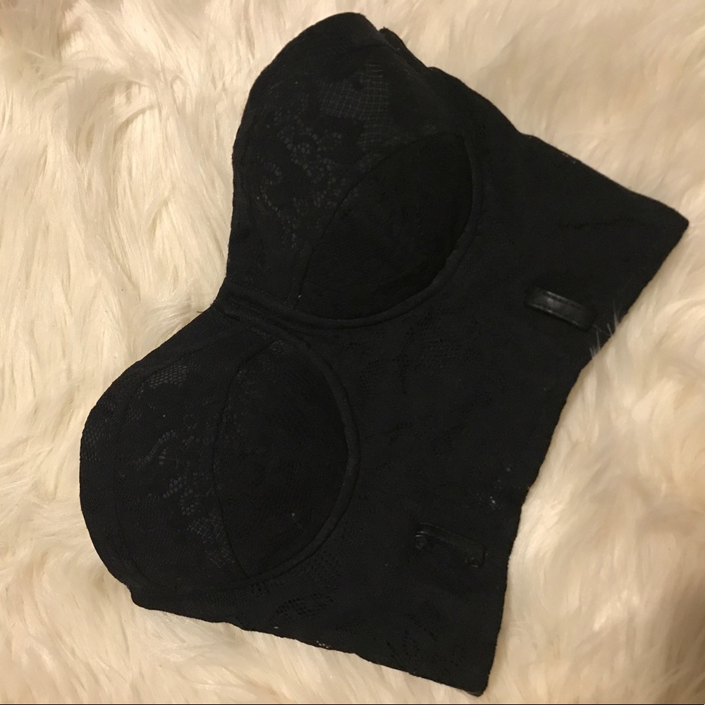 Guess crop top