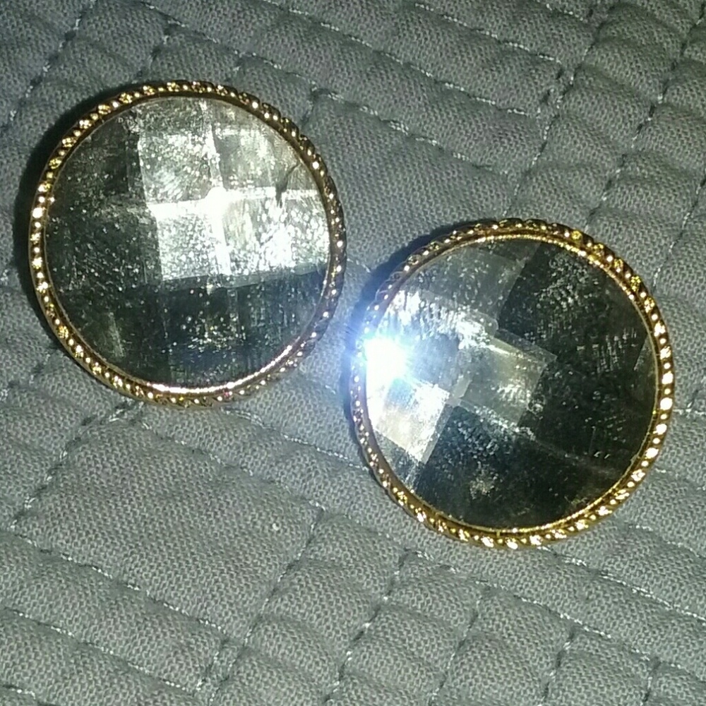 Crystal studs